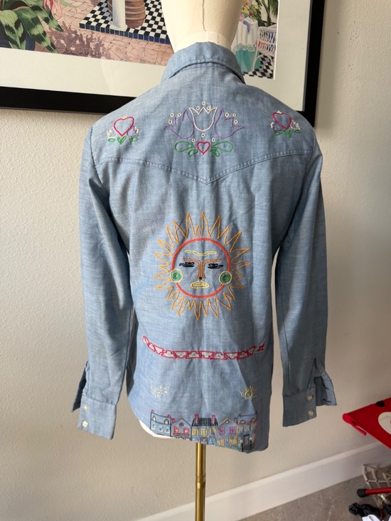 Wrangler Tops - Vintage Wrangler Made in USA Denim Embroidery Button Up Shirt Sz 34 ONE OF KIND